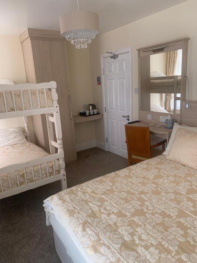 The Stafford Bed & Breakfast Blackpool Dış mekan fotoğraf