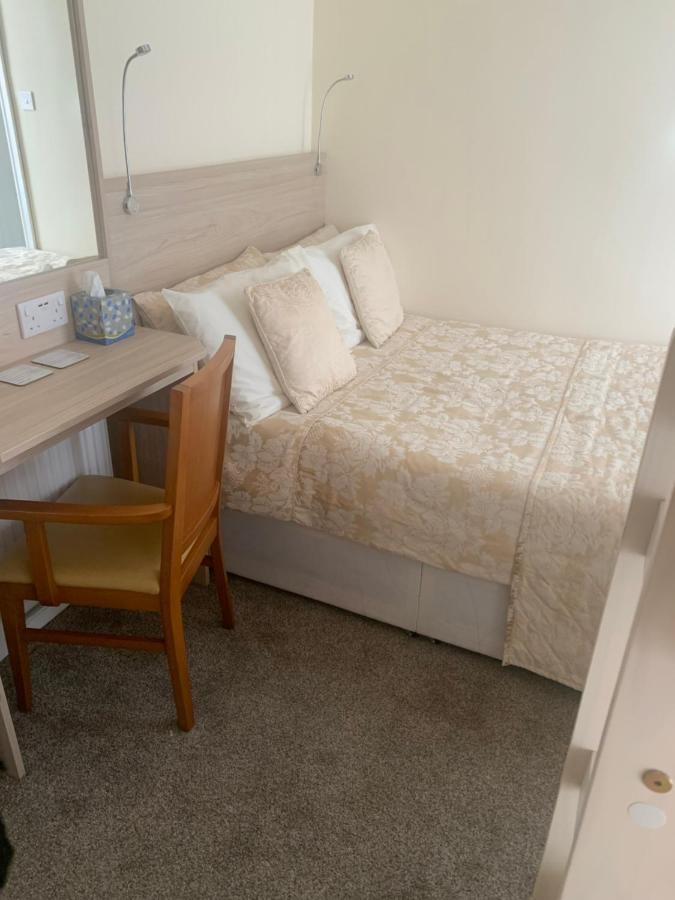 The Stafford Bed & Breakfast Blackpool Dış mekan fotoğraf