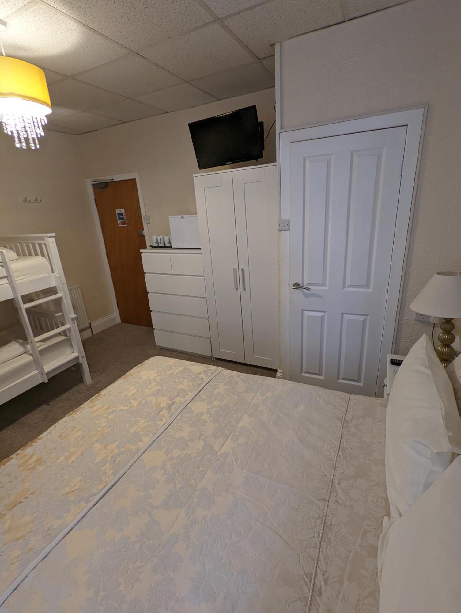 The Stafford Bed & Breakfast Blackpool Oda fotoğraf